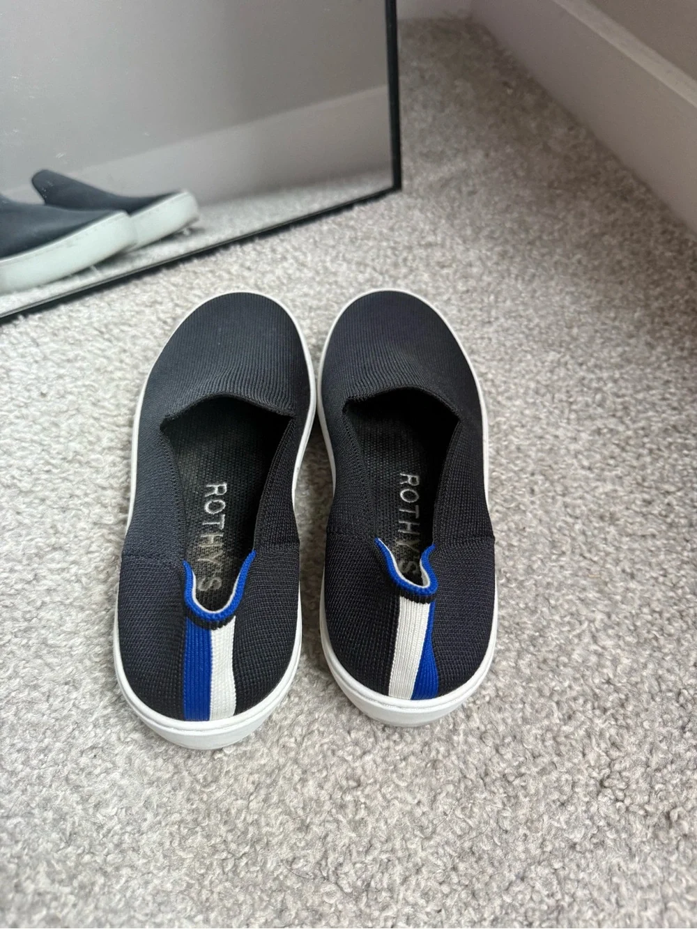 Black rothy shoes 6.5